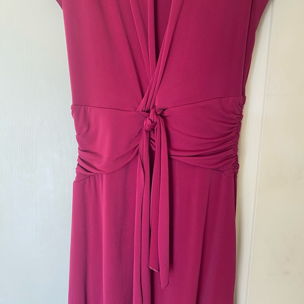 Max and Cleo Red Knot Front Faux Wrap Midi Dress - Size Medium - Picture 4 of 6